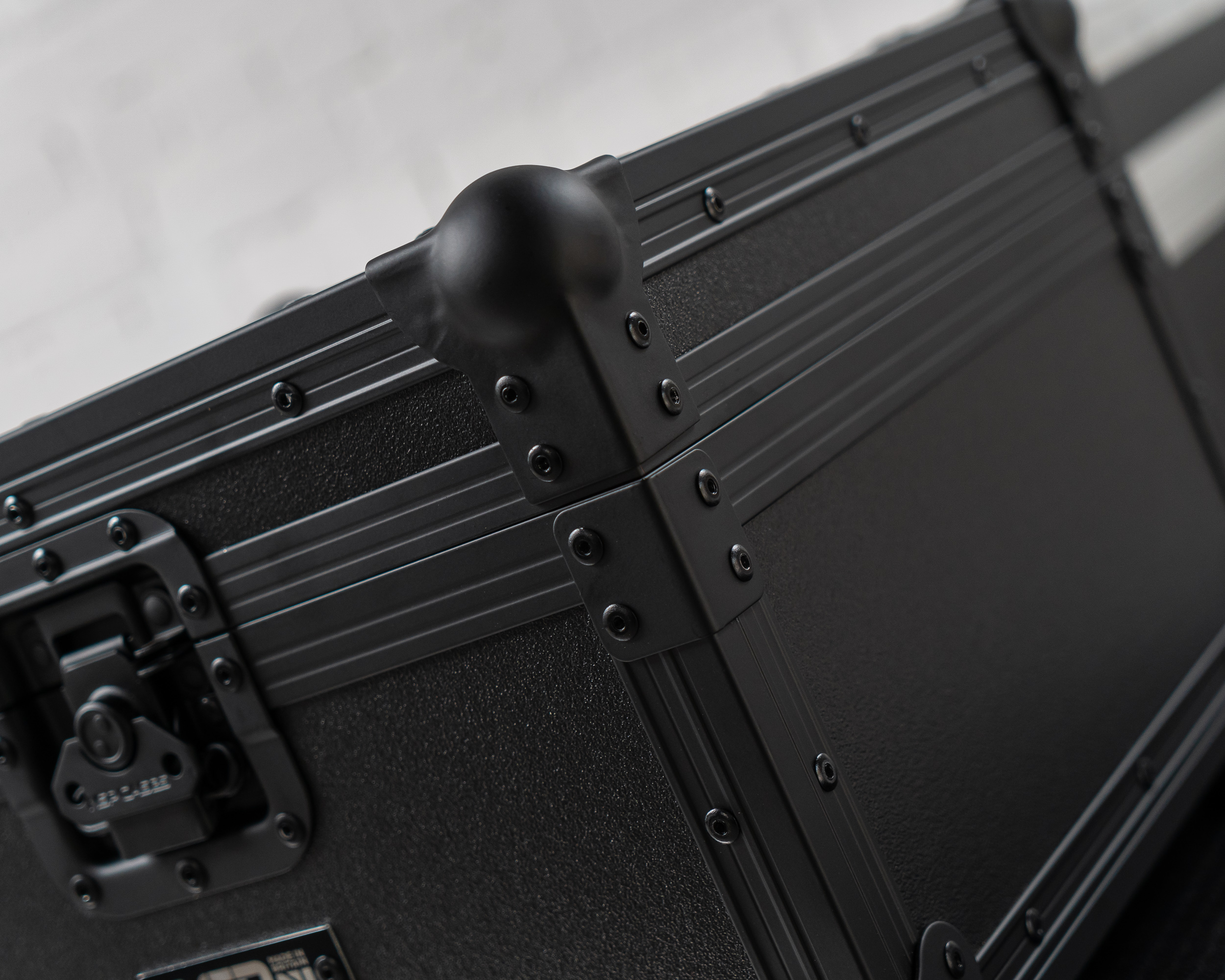 Flight Case Materials: Lightweight Flight Panel